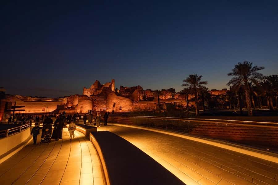 Diryah tour with Dinner - Should You Book the Diriyah Tour With Dinner?