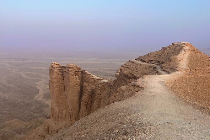 Edge of the World and Huraymila National Park Tour - Stop 4 back to Riyadh: plan for an energy drop