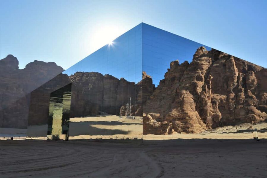 From AlUla: Hegra, Dadan and Ikmah Highlights Tours - Jabal AlAhmar necropolis: 18 tombs carved in reddish-brown rock