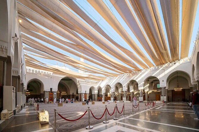 Half - Day Tour in Prophet Mohammed City - Masjid Al Qiblatayn: the turning point you can actually see
