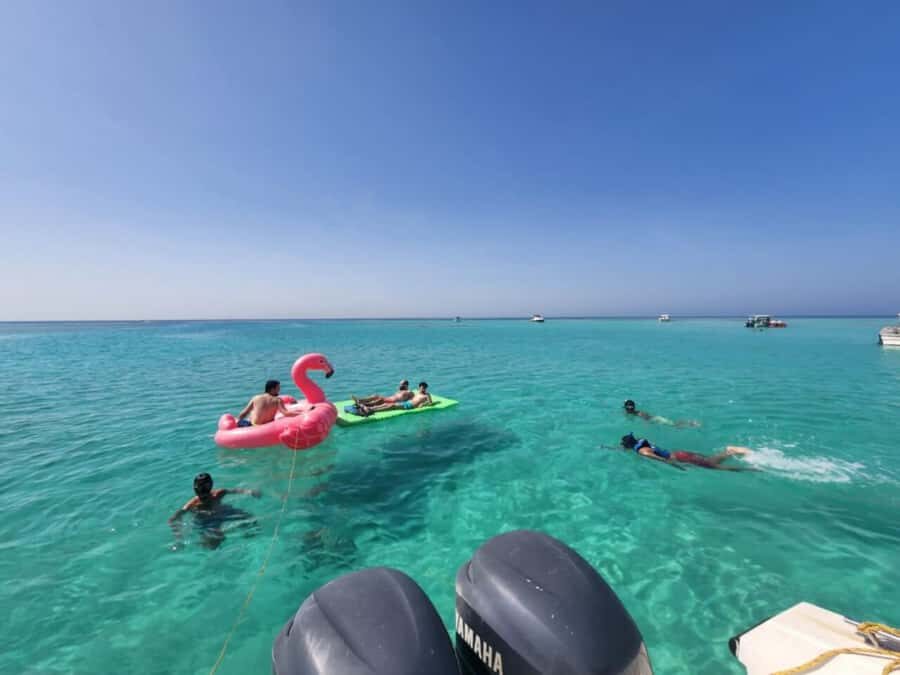 Jeddah: Bayadah Island Boat Trip with Snorkeling Option - Price and Value: $599 for Up to 7 People