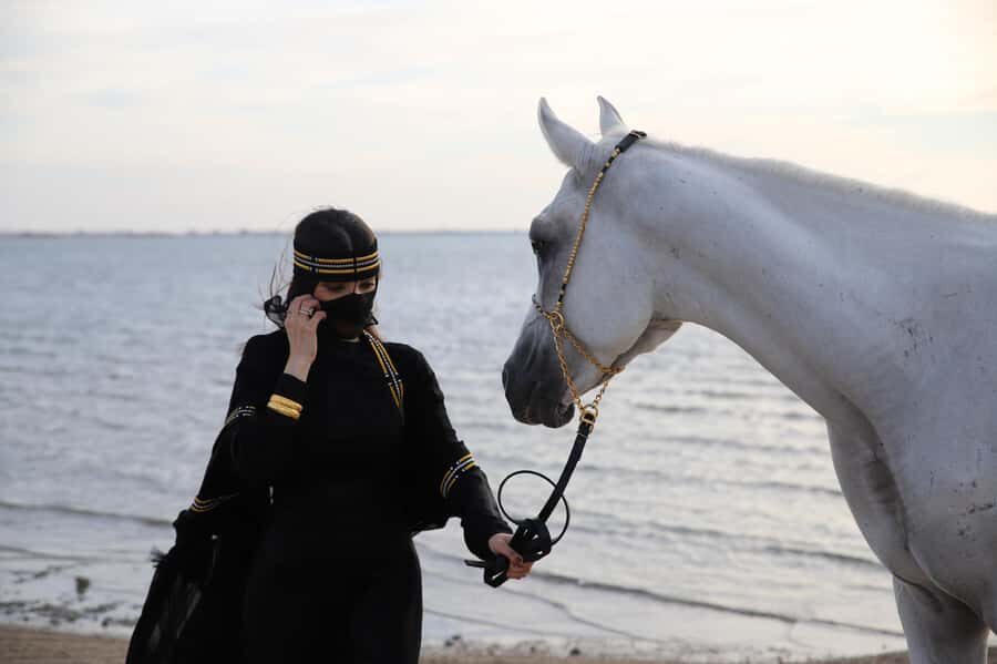 Jeddah: Guided Horseback Ride - Asking Questions, Learning the Horses, and Using the Guide Well