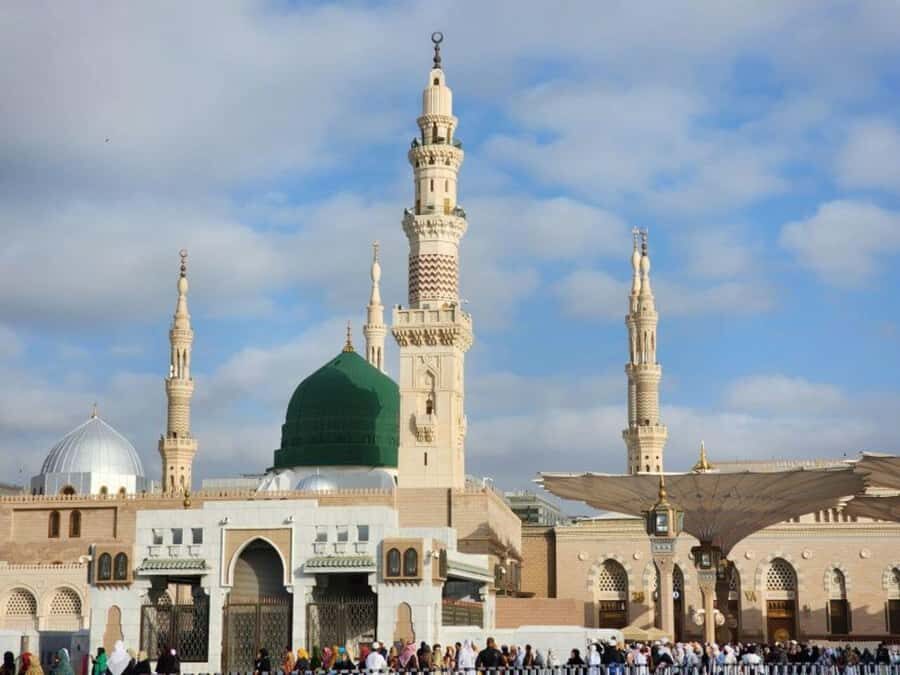 Medina Ziyarats ( Visit Holy Places) - A practical way to do Medina’s holy sites in just 3 hours