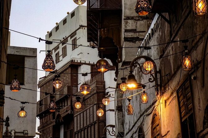 Private Tour in Historical Jeddah (ALBALAD) إكتشف جدة التاريخيه - Meet-up at Jeddah Old Gate: how to start smoothly