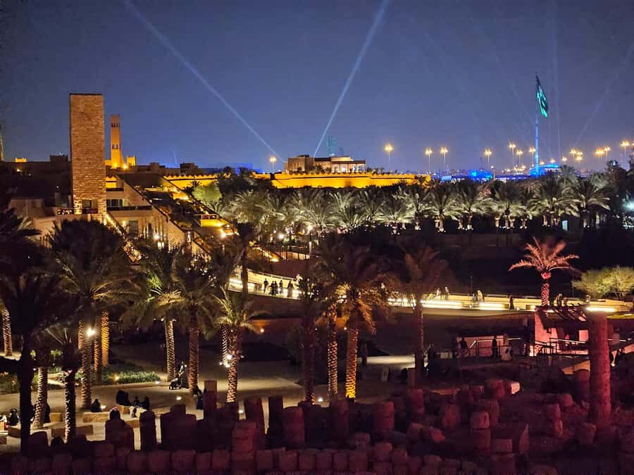 Riyadh: Diriyah, AL Masmak Fortress, AL Murabba Palace Tour - Al Murabba Square: where royal Riyadh meets national context