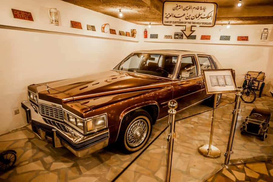 Saudi Arabia Tour from Bahrain including Traditional Meal - Key highlights you’ll feel immediately